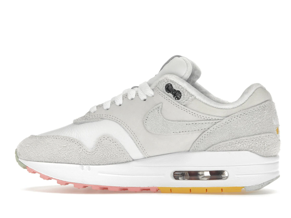 Vue 20 de Nike Air Max 1 Pom Pom Polka Dots 