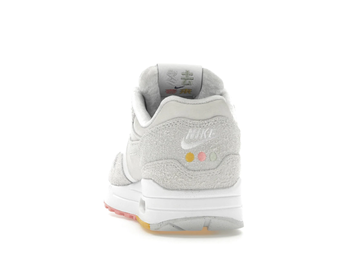 Vue 27 de Nike Air Max 1 Pom Pom Polka Dots 