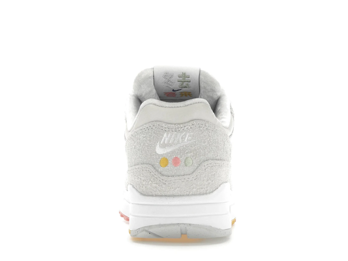 Vue 28 de Nike Air Max 1 Pom Pom Polka Dots 