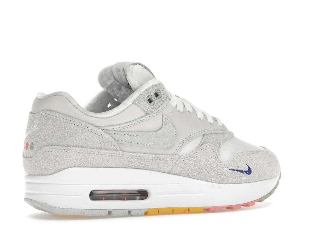 Vue 34 de Nike Air Max 1 Pom Pom Polka Dots 