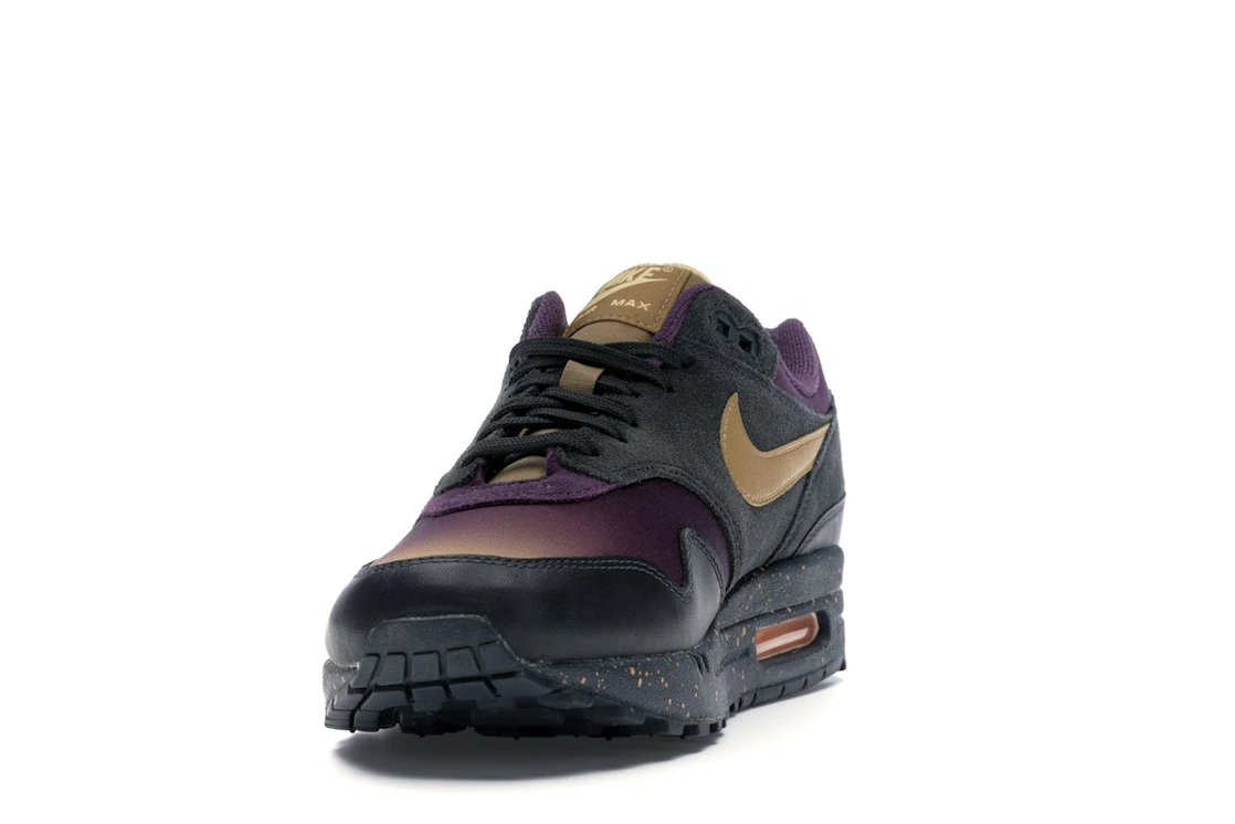 Vue 12 de Nike Air Max 1 Pro Purple Fade