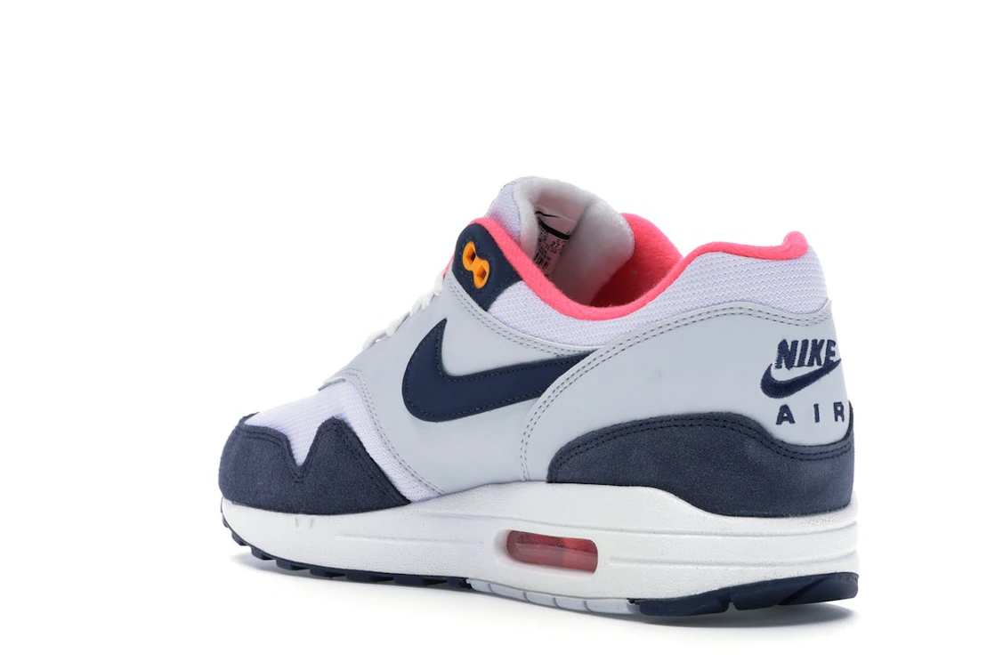 Vue 24 de Nike Air Max 1 Pure Platinum Midnight Navy Racer Pink 