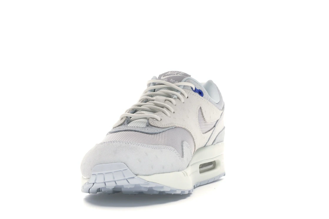 Vue 12 de Nike Air Max 1 Pure Platinum Racer Blue