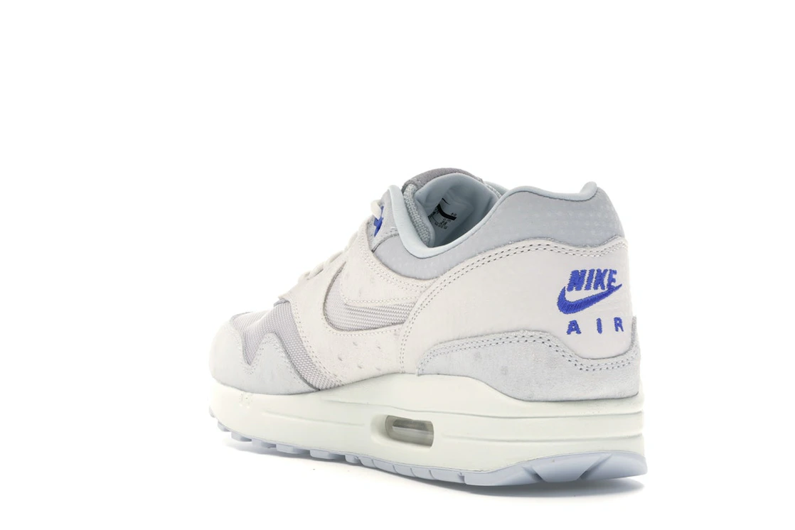 Vue 25 de Nike Air Max 1 Pure Platinum Racer Blue
