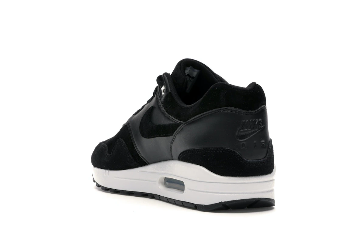 Vue 25 de Nike Air Max 1 Rebel Skulls