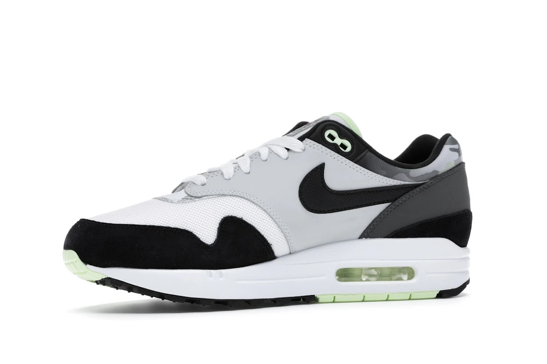 Vue 17 de Nike Air Max 1 Remix