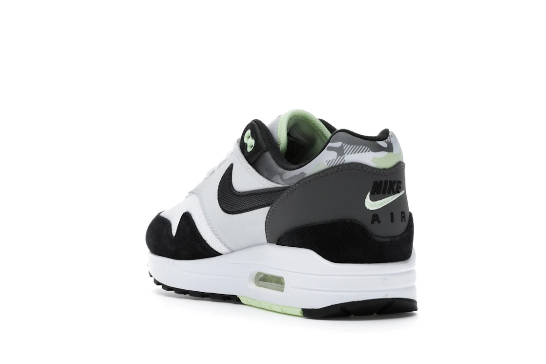 Vue 25 de Nike Air Max 1 Remix