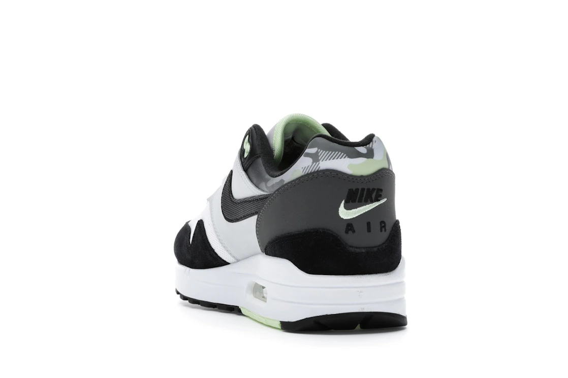 Vue 26 de Nike Air Max 1 Remix