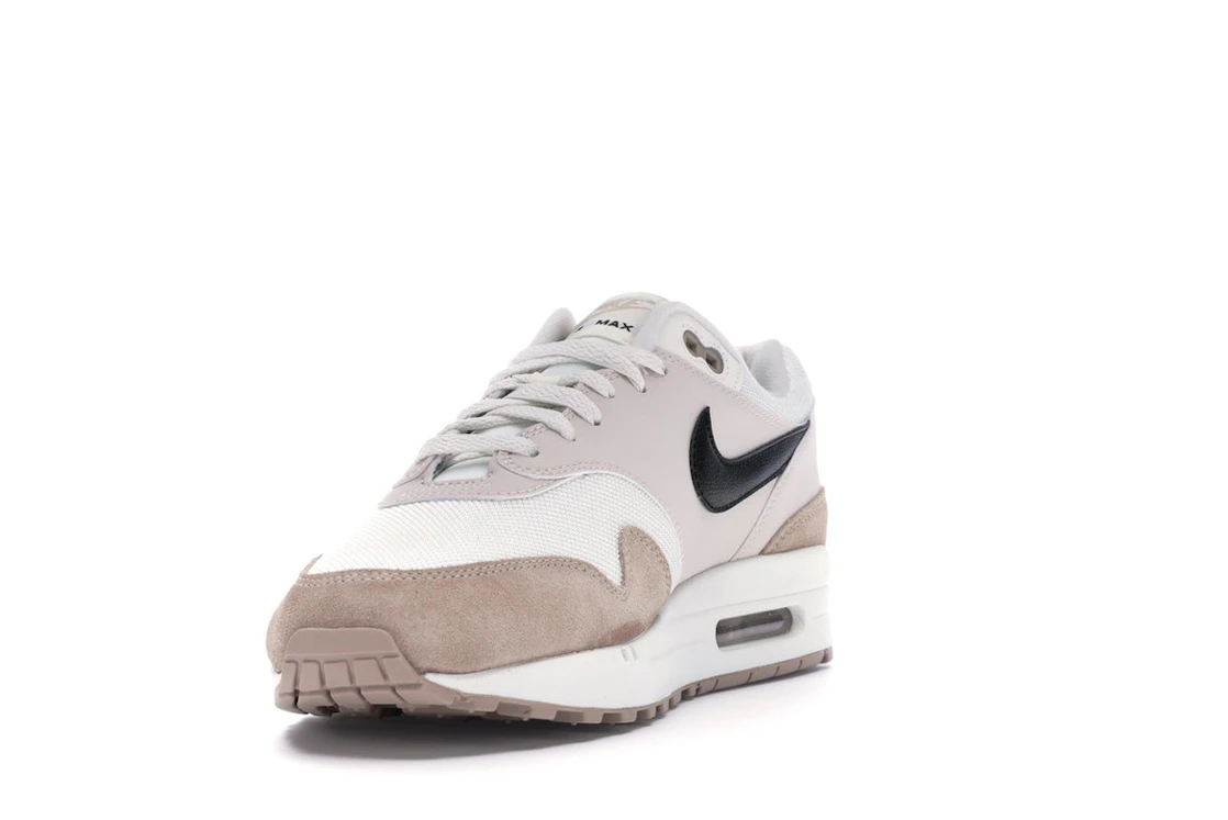 Vue 13 de Nike Air Max 1 Sand Black