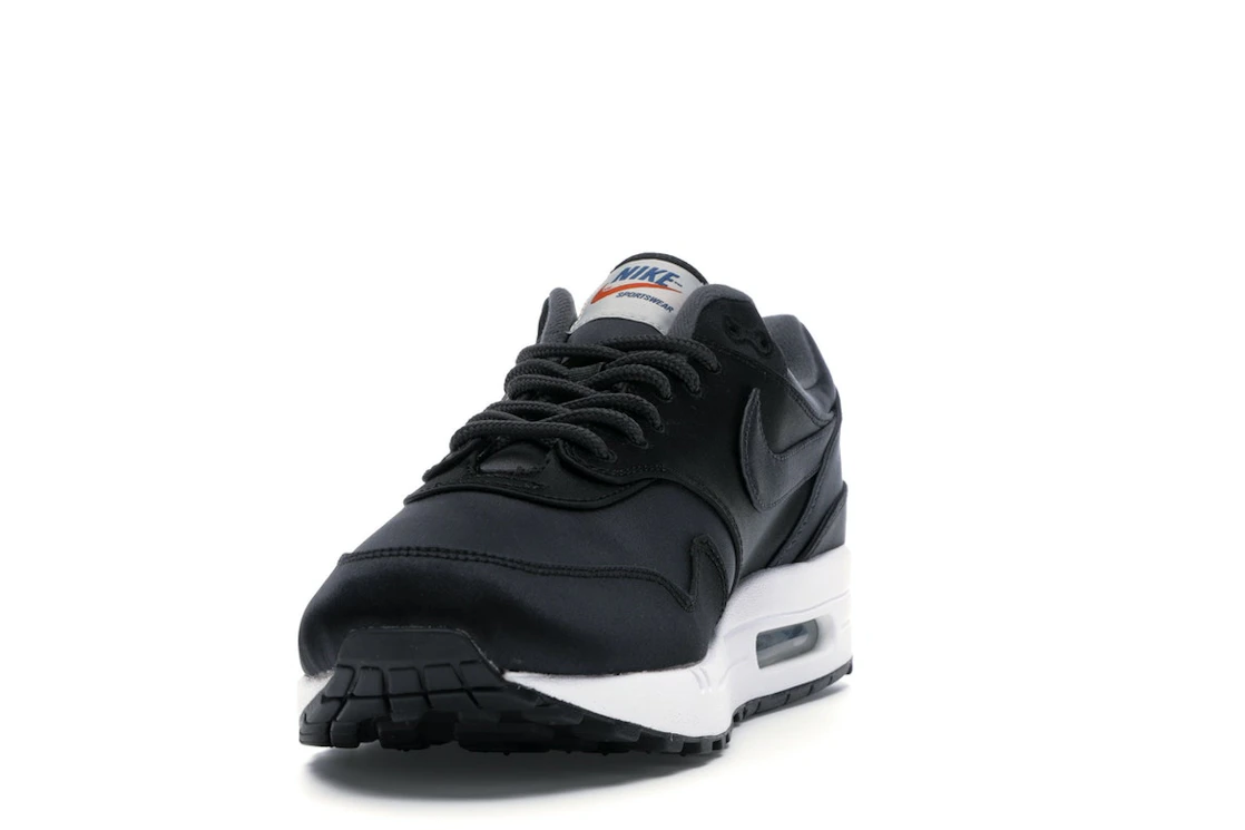 Vue 12 de Nike Air Max 1 Satin Pack Black