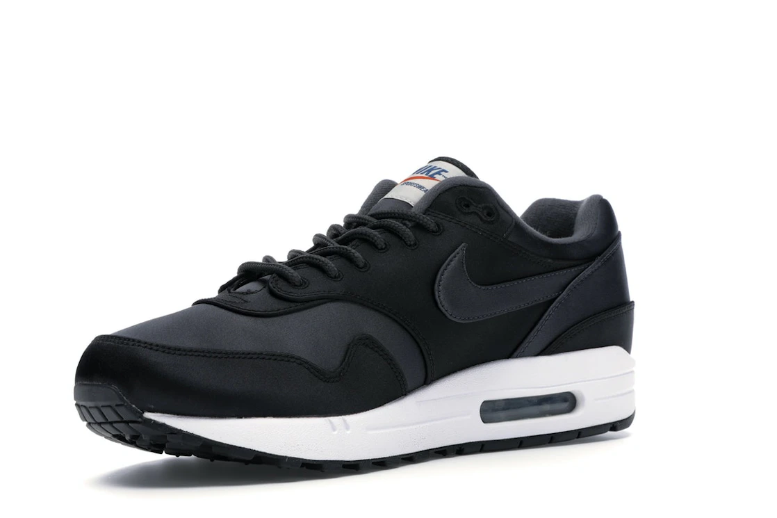 Vue 15 de Nike Air Max 1 Satin Pack Black
