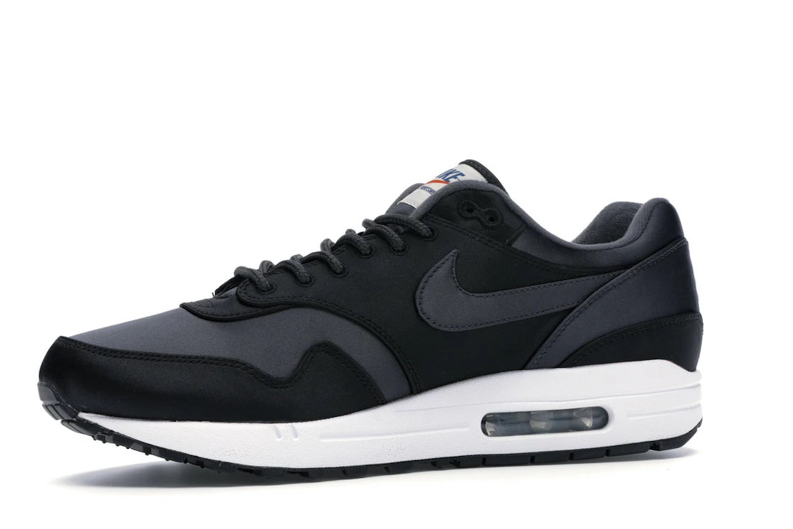 Vue 17 de Nike Air Max 1 Satin Pack Black
