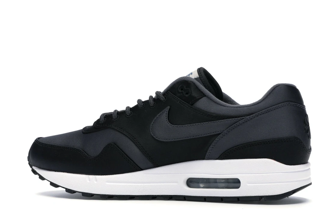 Vue 21 de Nike Air Max 1 Satin Pack Black