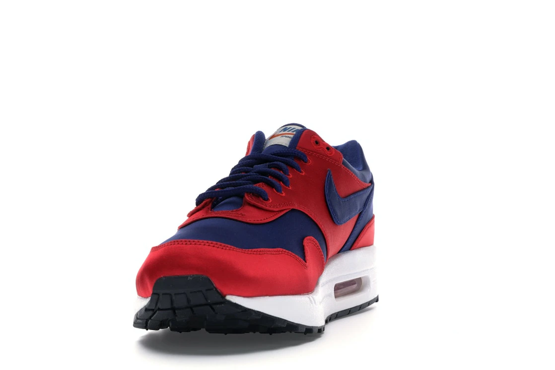 Vue 12 de Nike Air Max 1 Satin University Red Deep Royal Blue