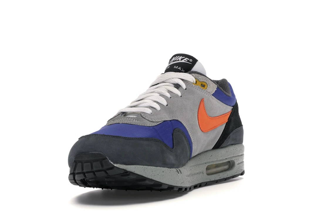 Vue 13 de Nike Air Max 1 Skulls Pack (Royal)