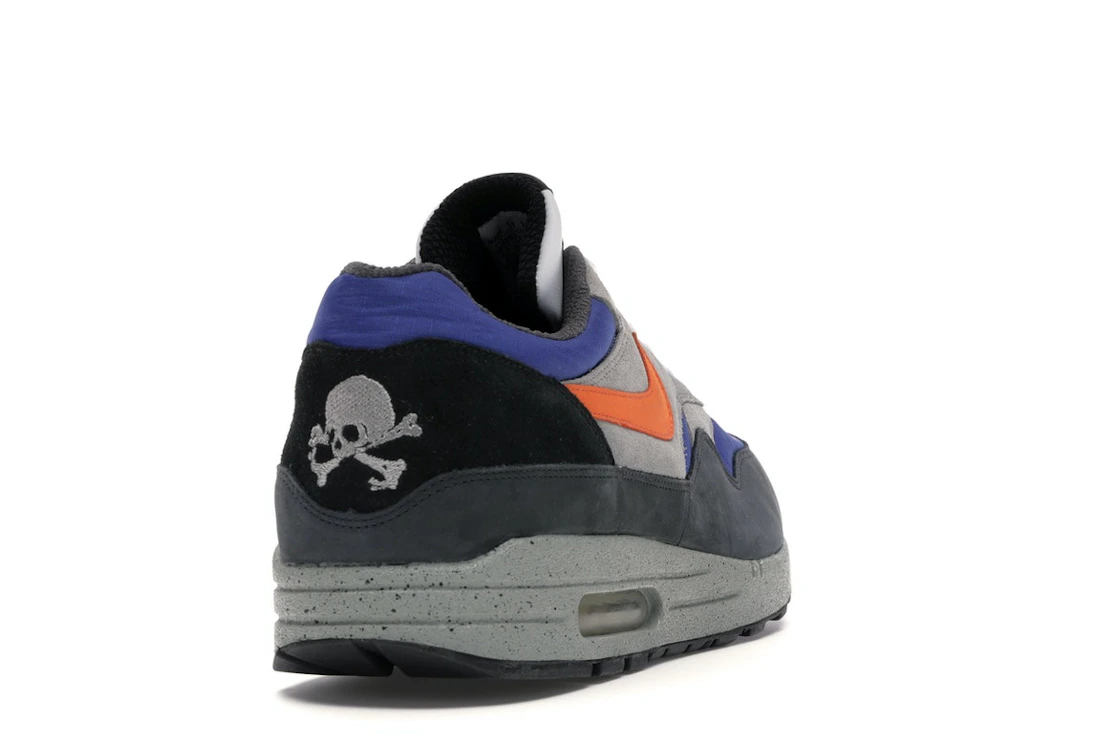 Vue 30 de Nike Air Max 1 Skulls Pack (Royal)