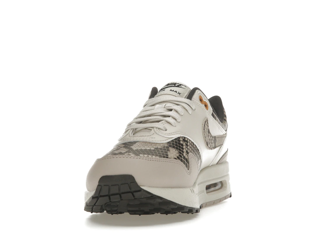 Vue 12 de Nike Air Max 1 Snakeskin Light Orewood Brown 
