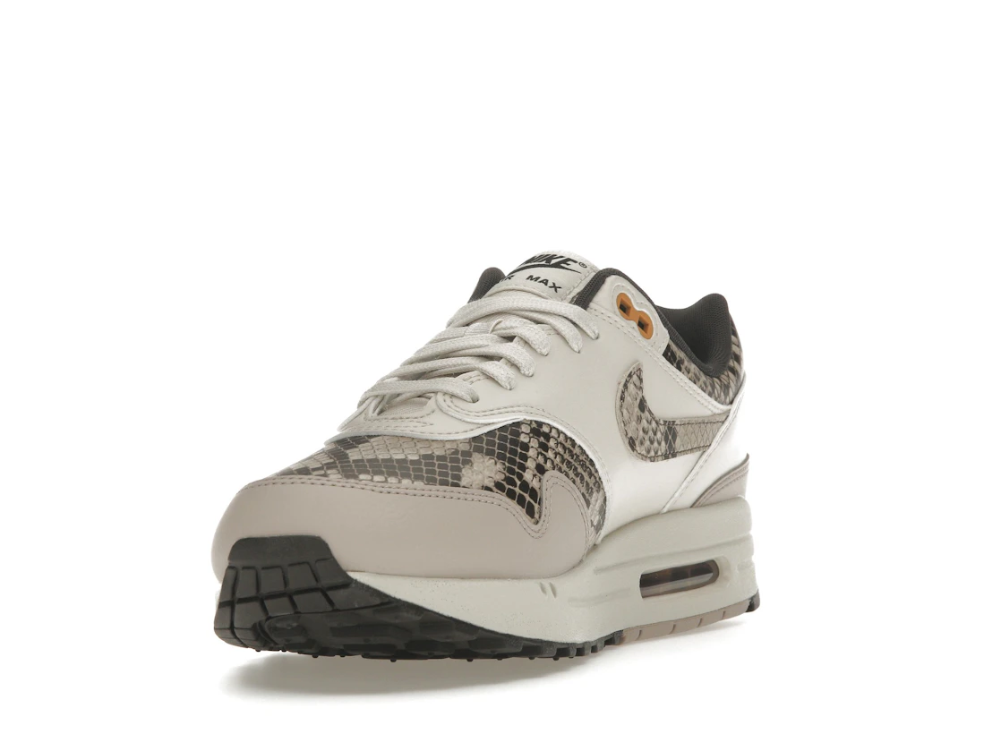 Vue 13 de Nike Air Max 1 Snakeskin Light Orewood Brown 