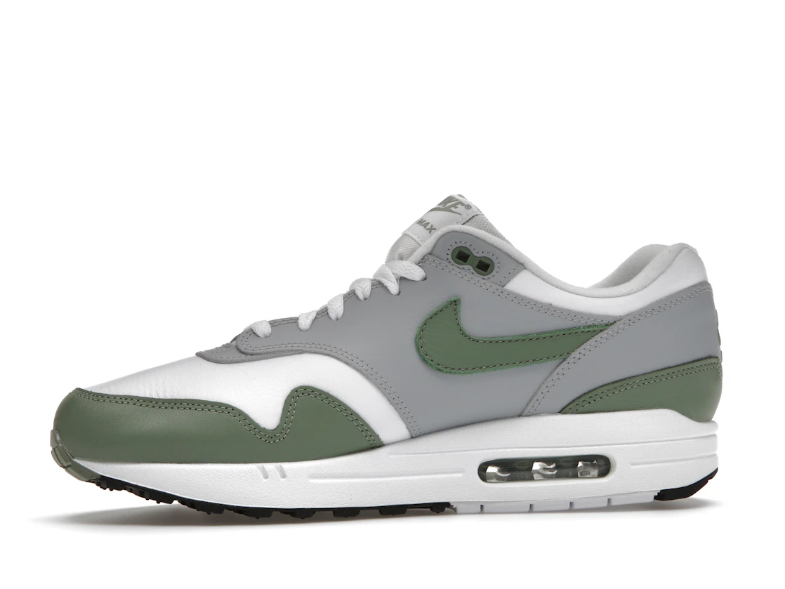 Vue 18 de Nike Air Max 1 Spiral Sage
