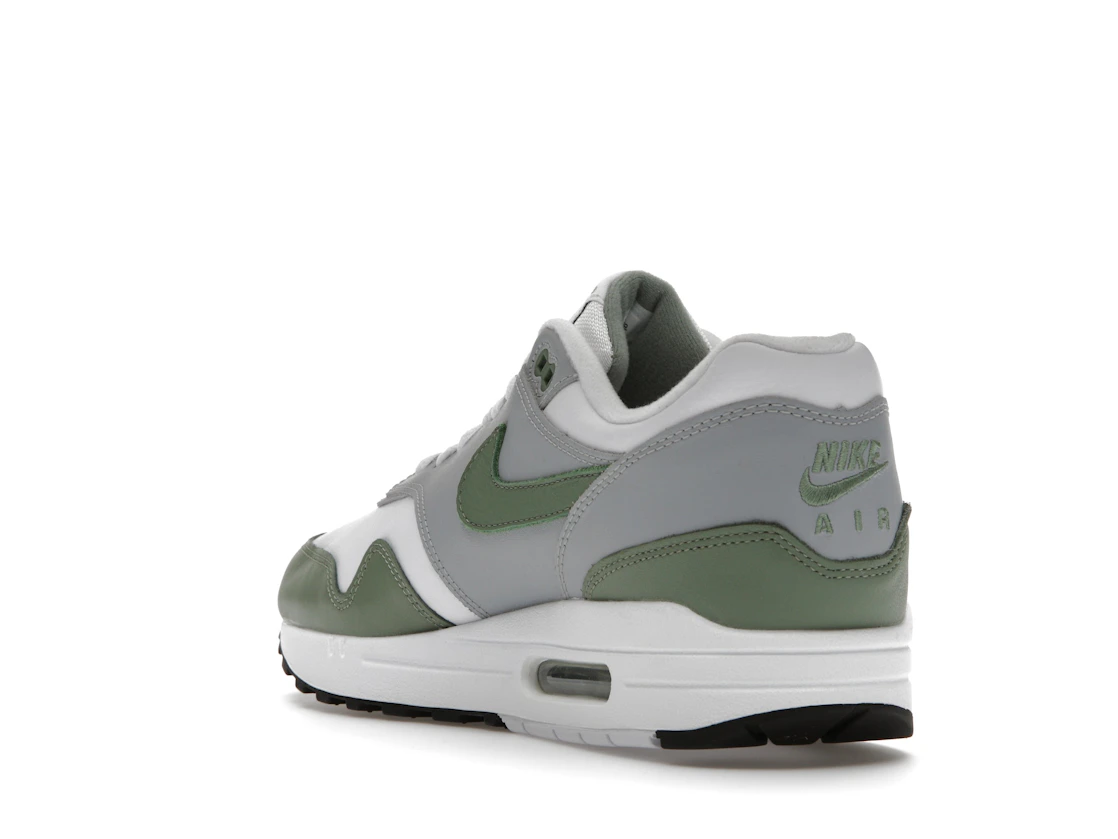 Vue 25 de Nike Air Max 1 Spiral Sage