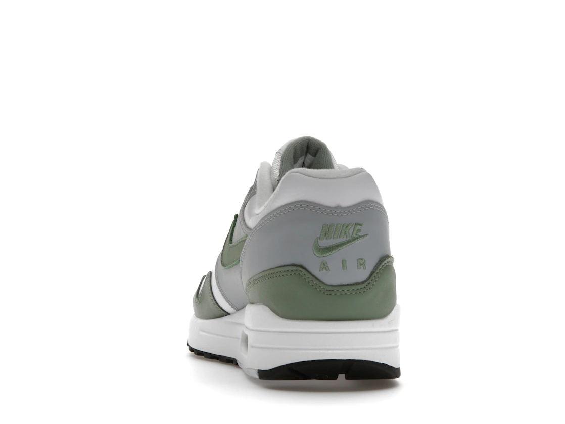 Vue 27 de Nike Air Max 1 Spiral Sage