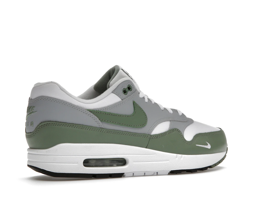 Vue 34 de Nike Air Max 1 Spiral Sage