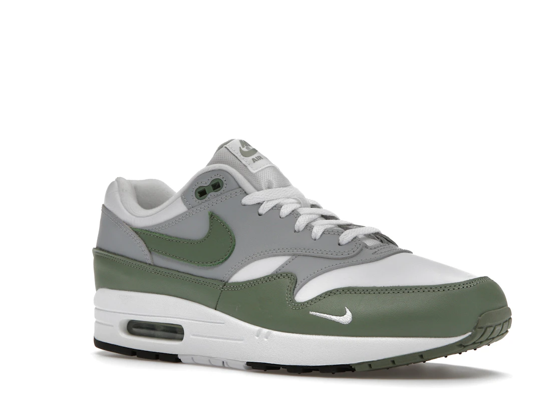 Vue 5 de Nike Air Max 1 Spiral Sage