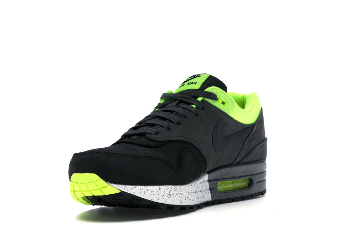 Vue 14 de Nike Air Max 1 Split Black Volt