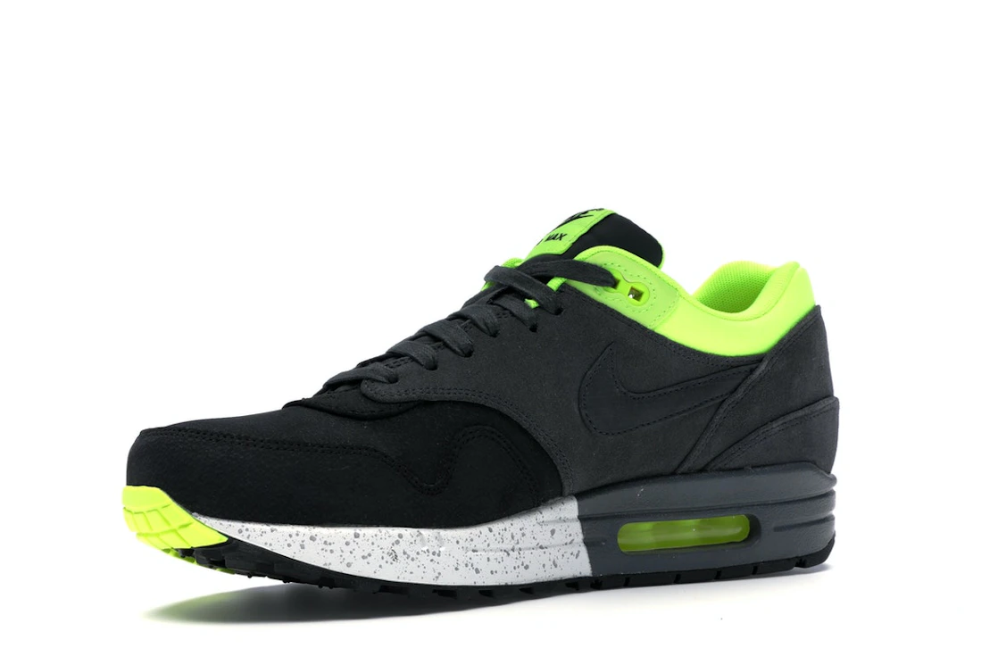 Vue 16 de Nike Air Max 1 Split Black Volt