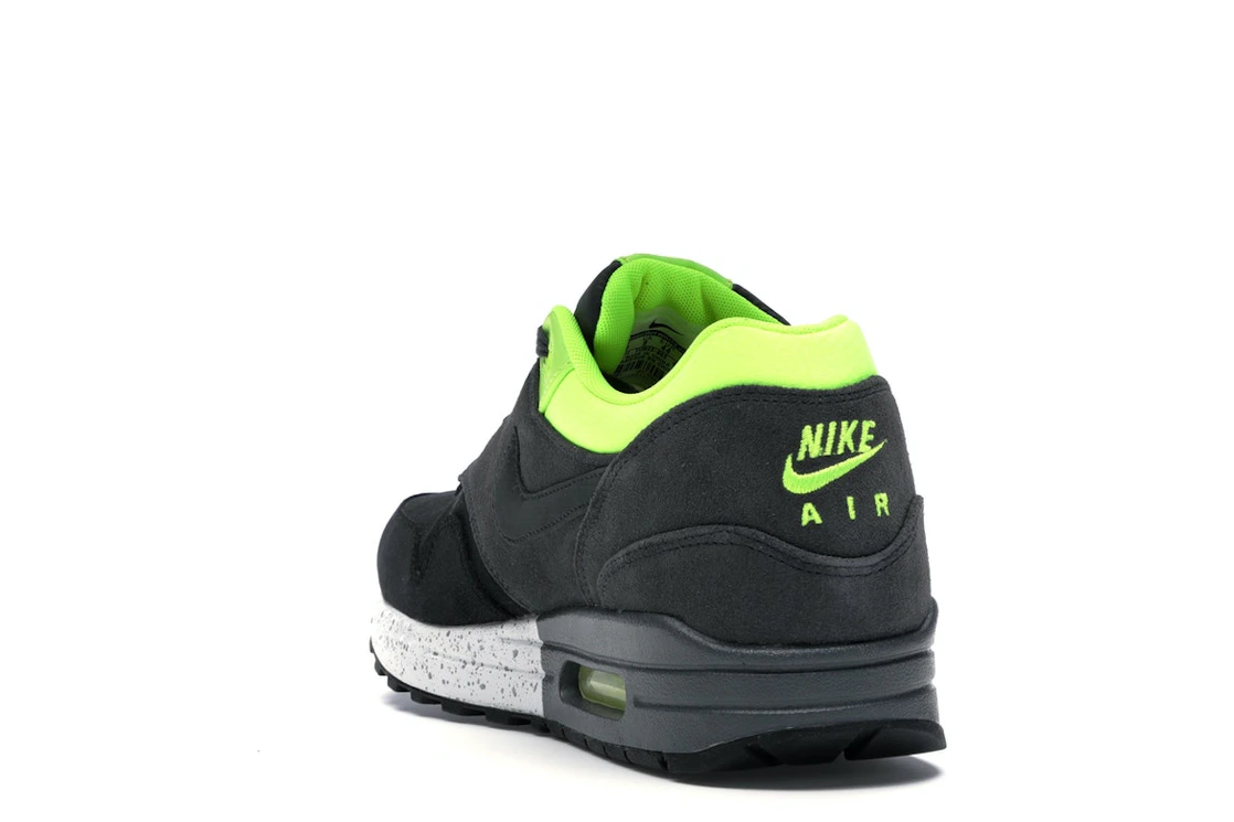 Vue 26 de Nike Air Max 1 Split Black Volt