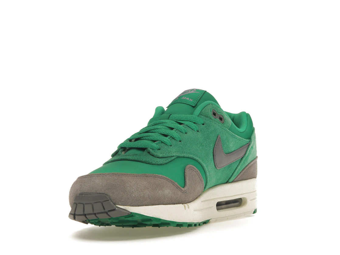 Vue 13 de Nike Air Max 1 Stadium Green