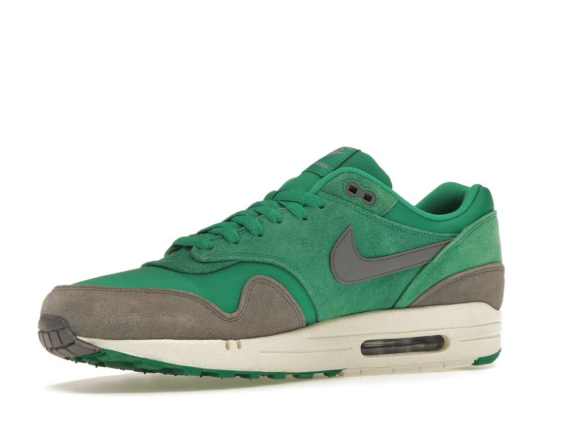 Vue 16 de Nike Air Max 1 Stadium Green