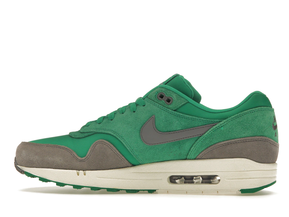 Vue 20 de Nike Air Max 1 Stadium Green
