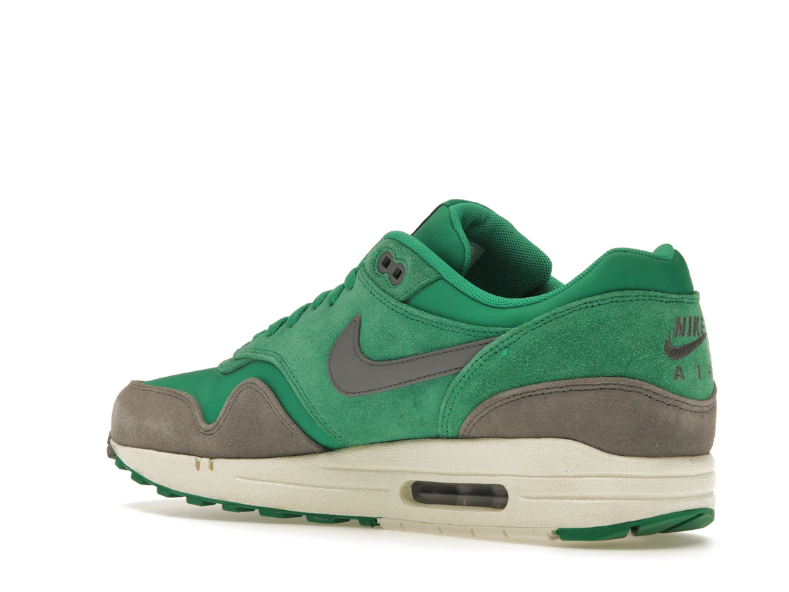 Vue 23 de Nike Air Max 1 Stadium Green