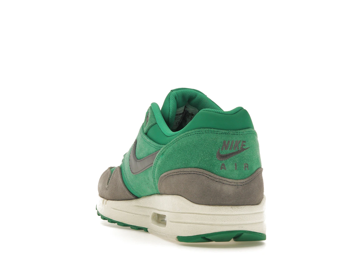 Vue 26 de Nike Air Max 1 Stadium Green