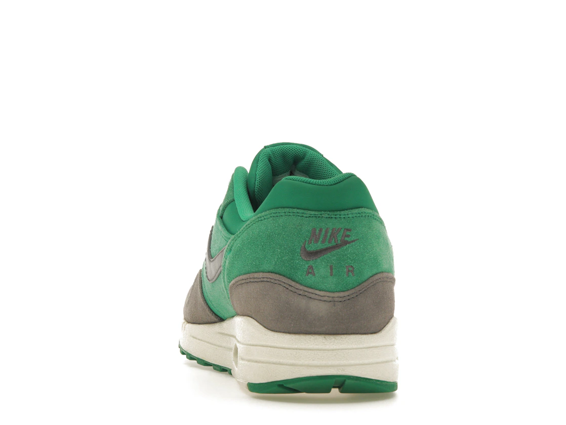 Vue 27 de Nike Air Max 1 Stadium Green