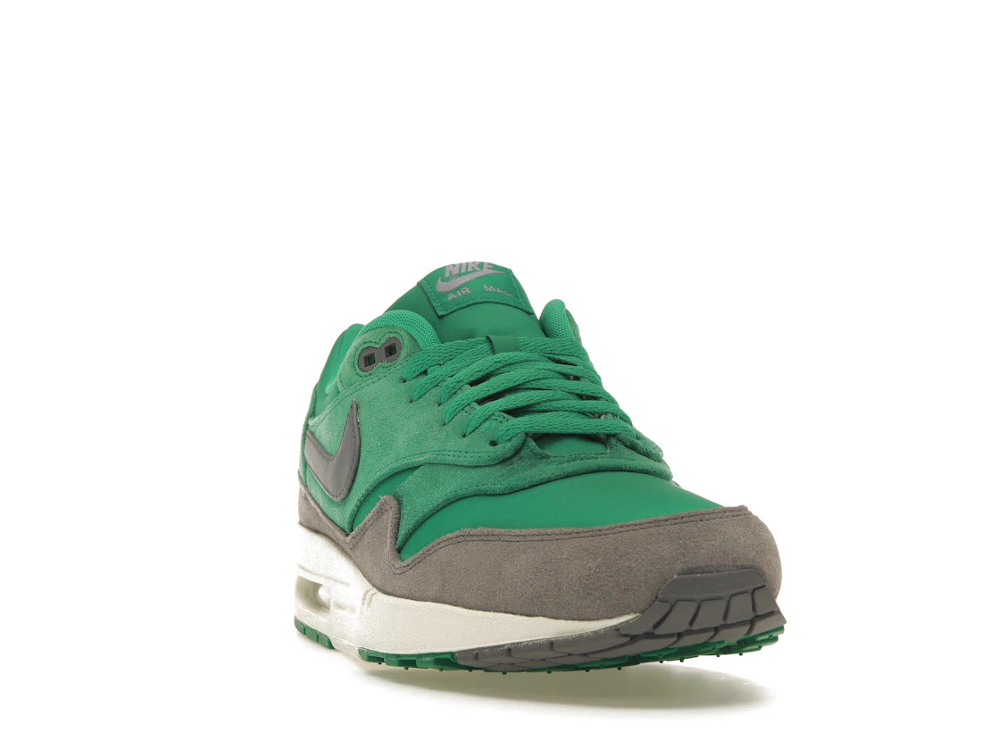 Vue 8 de Nike Air Max 1 Stadium Green