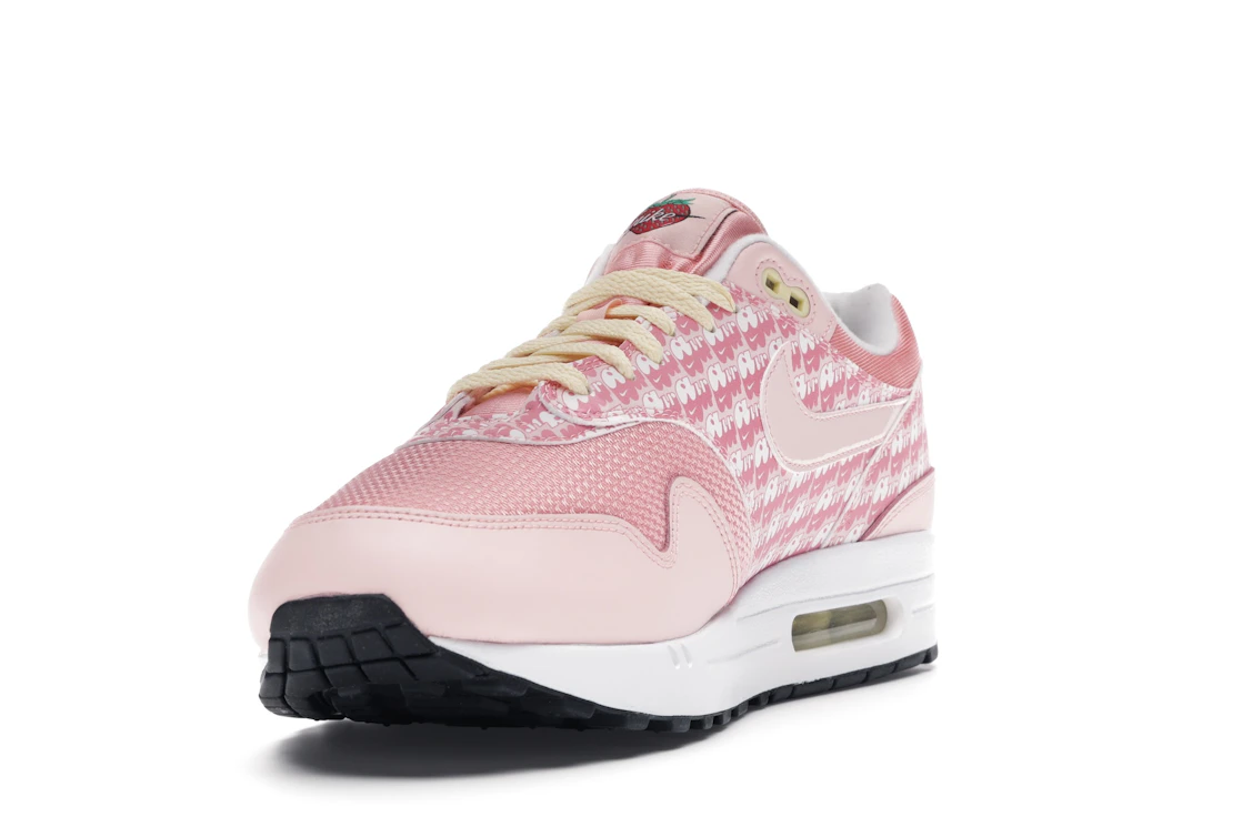 Vue 13 de Nike Air Max 1 Strawberry Lemonade (2020)