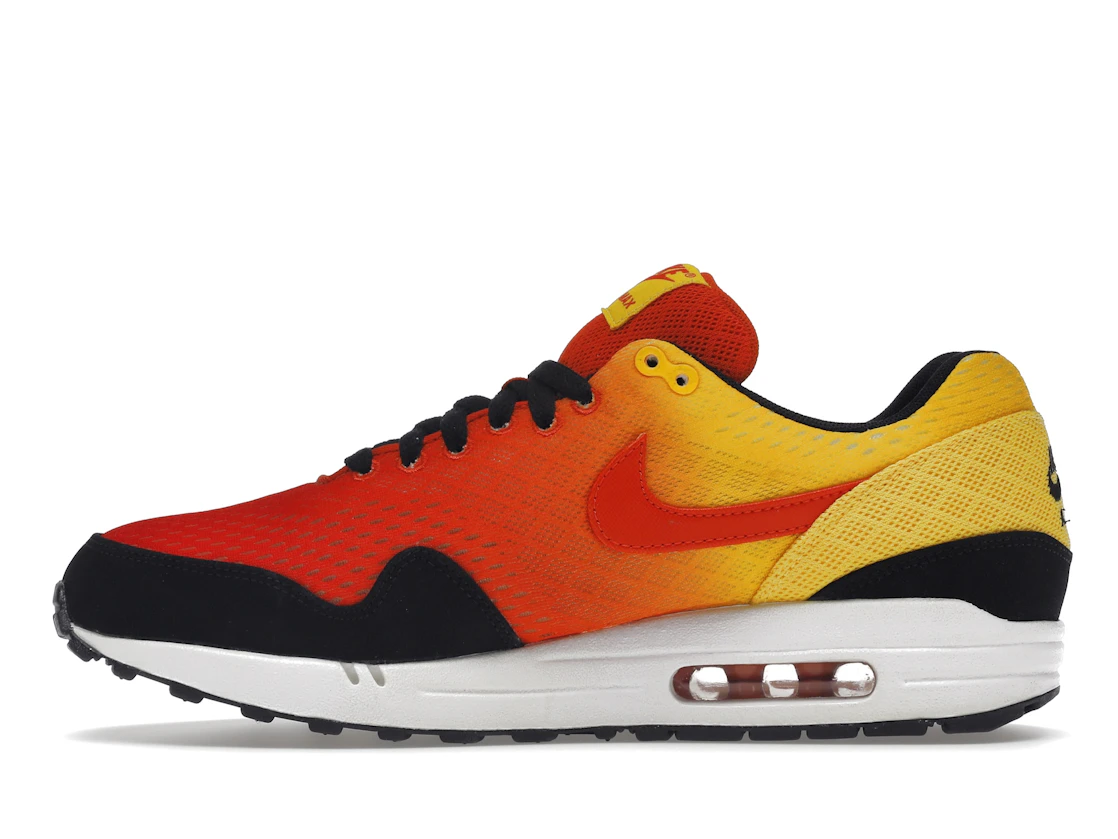 Vue 19 de Nike Air Max 1 Sunset Pack