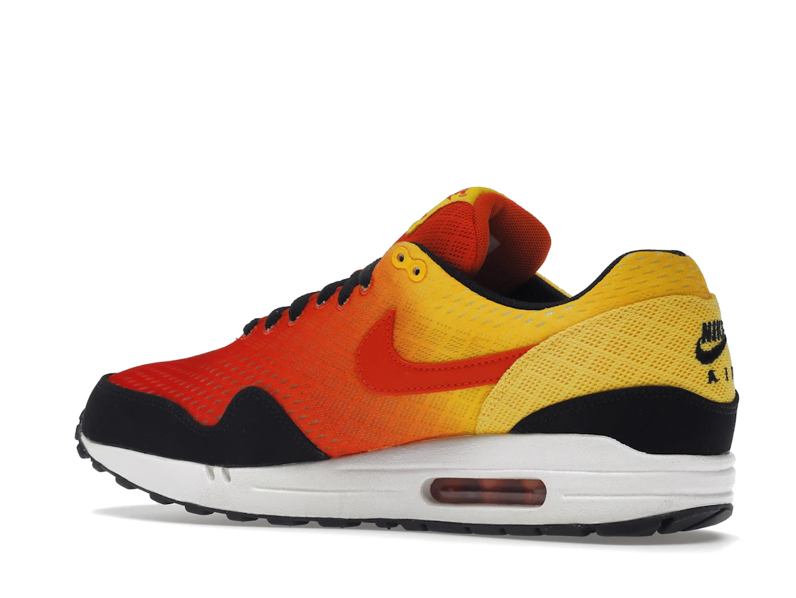 Vue 22 de Nike Air Max 1 Sunset Pack