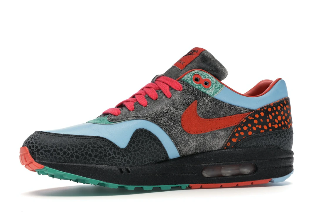 Vue 17 de Nike Air Max 1 Supreme Tech Pack