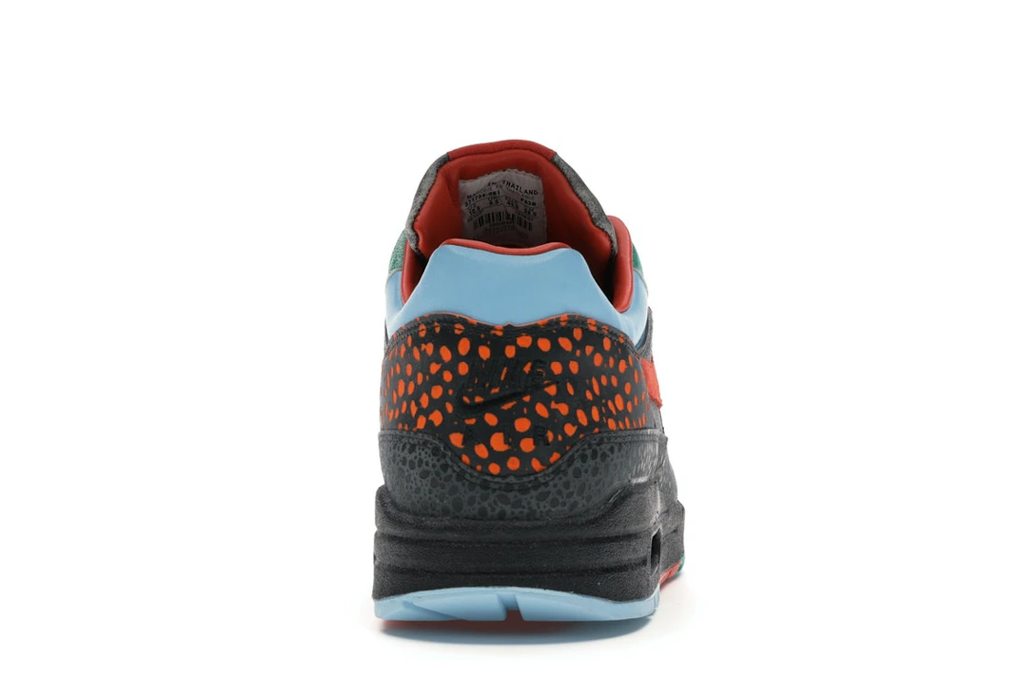 Vue 28 de Nike Air Max 1 Supreme Tech Pack