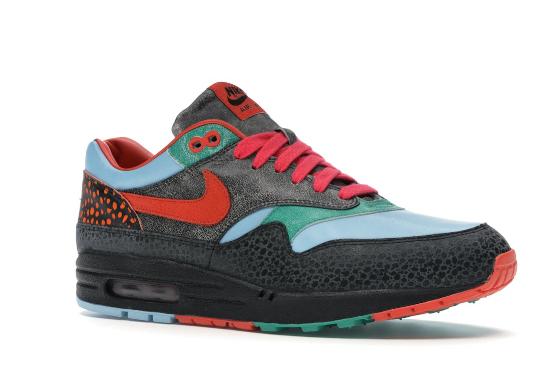 Vue 4 de Nike Air Max 1 Supreme Tech Pack