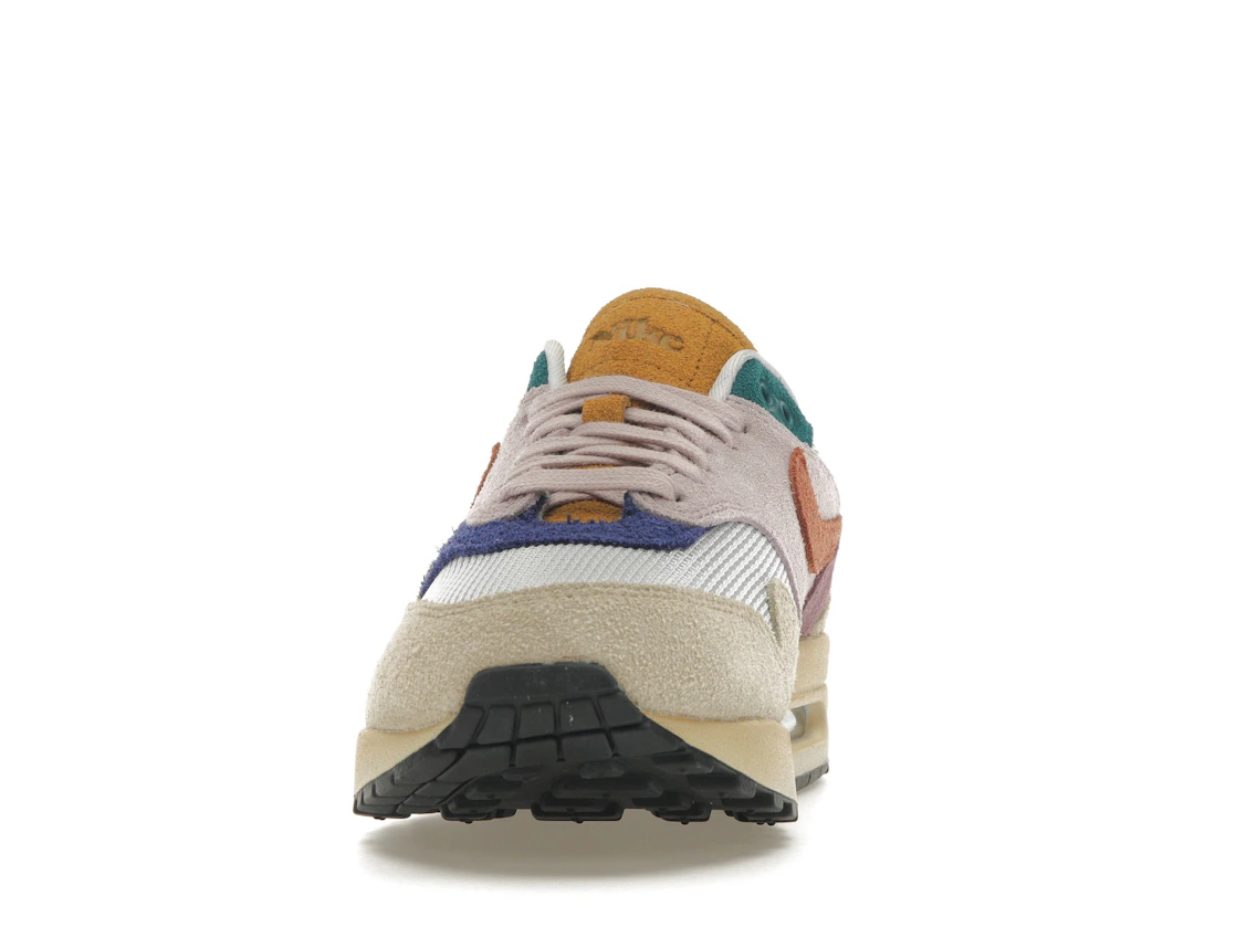 Vue 11 de Nike Air Max 1 Tan Lines 