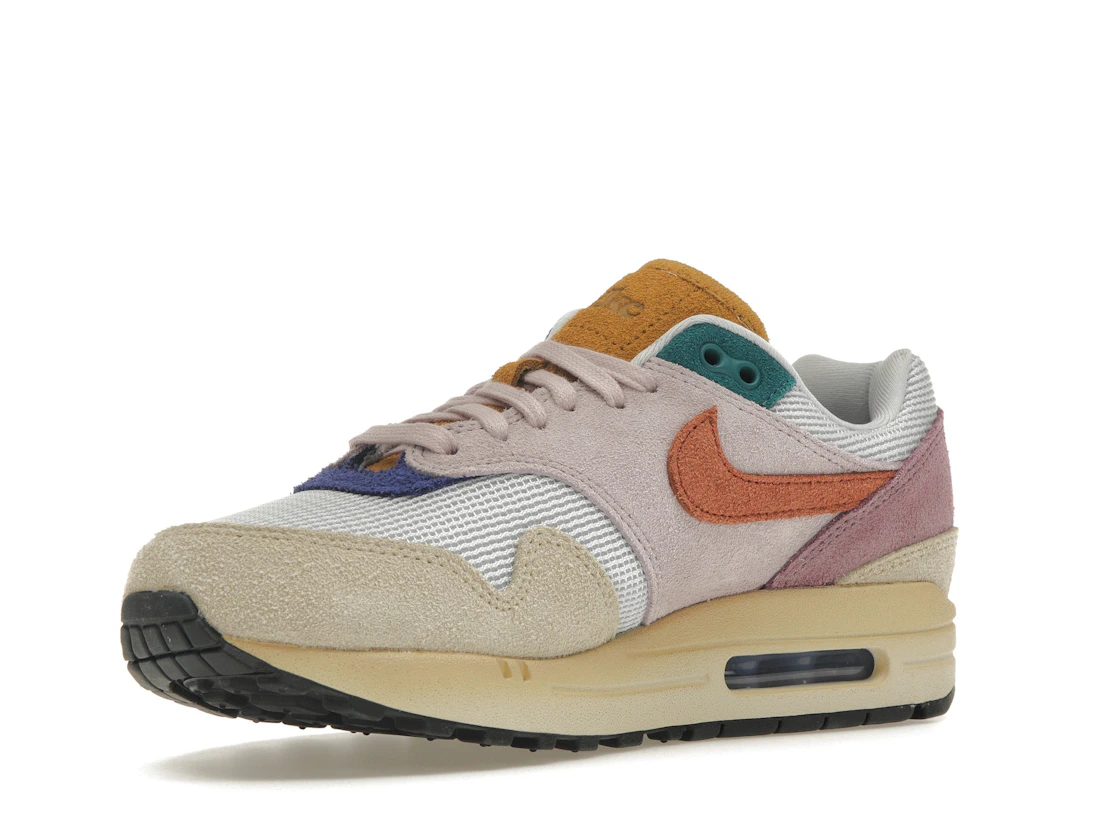 Vue 15 de Nike Air Max 1 Tan Lines 