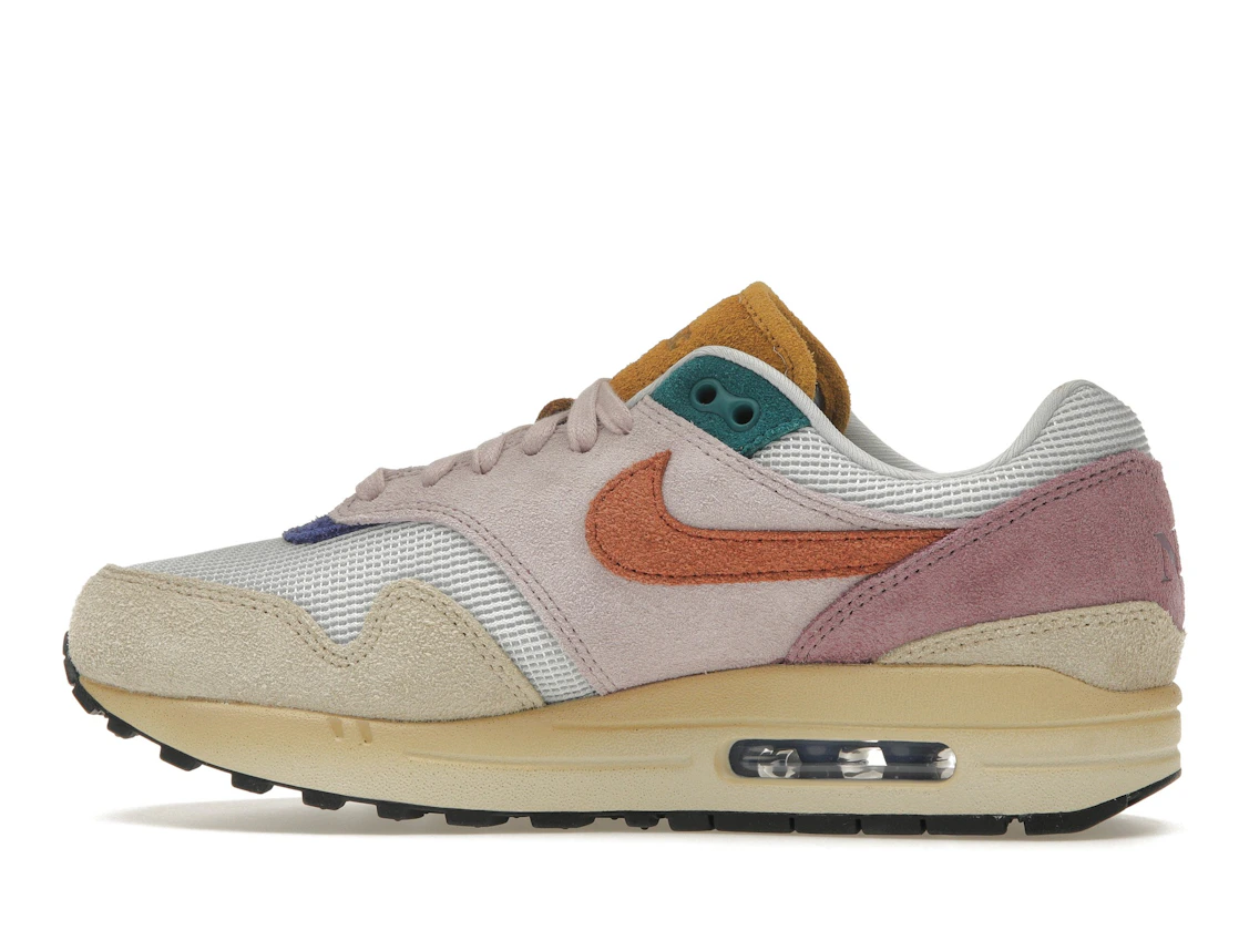 Vue 20 de Nike Air Max 1 Tan Lines 
