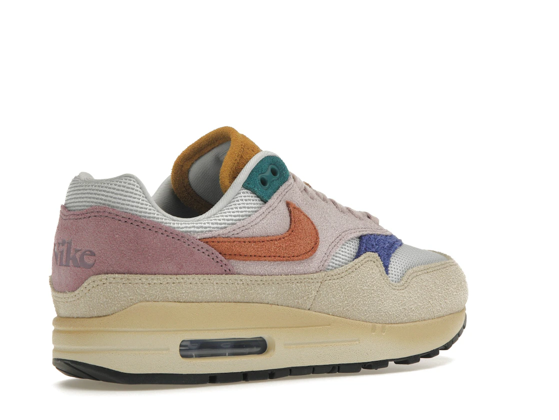 Vue 33 de Nike Air Max 1 Tan Lines 