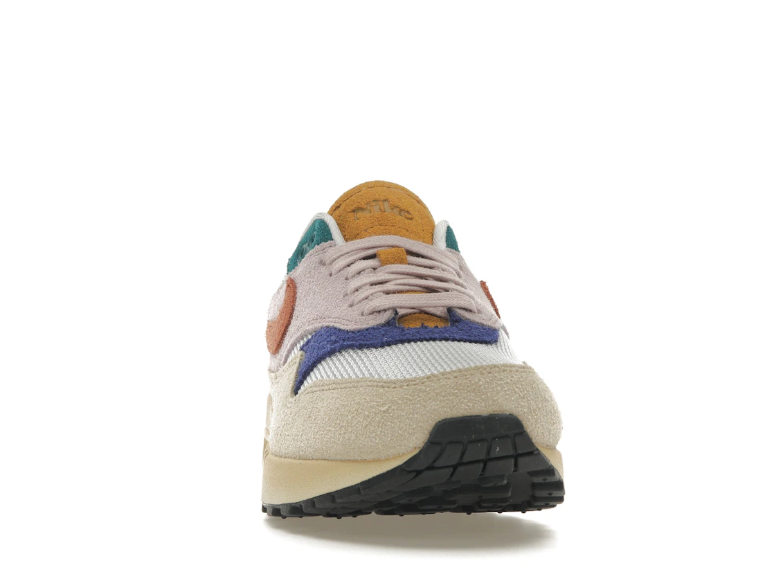 Vue 9 de Nike Air Max 1 Tan Lines 
