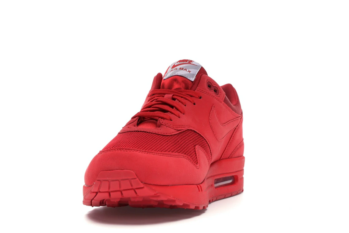 Vue 12 de Nike Air Max 1 Tonal Red