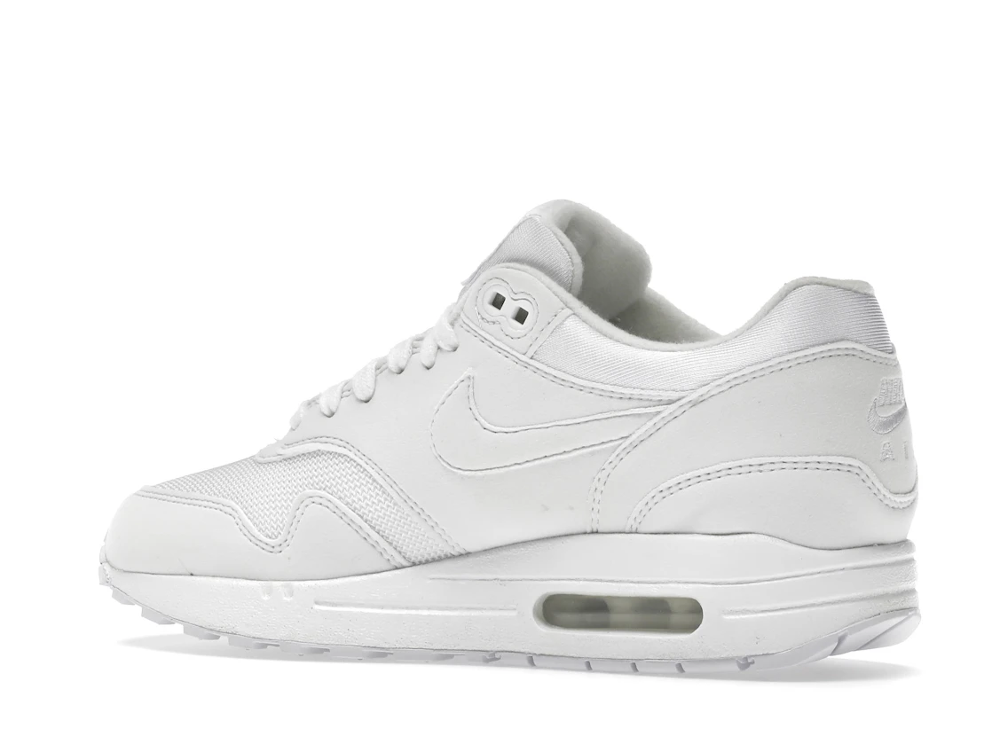 Vue 22 de Nike Air Max 1 Triple White 